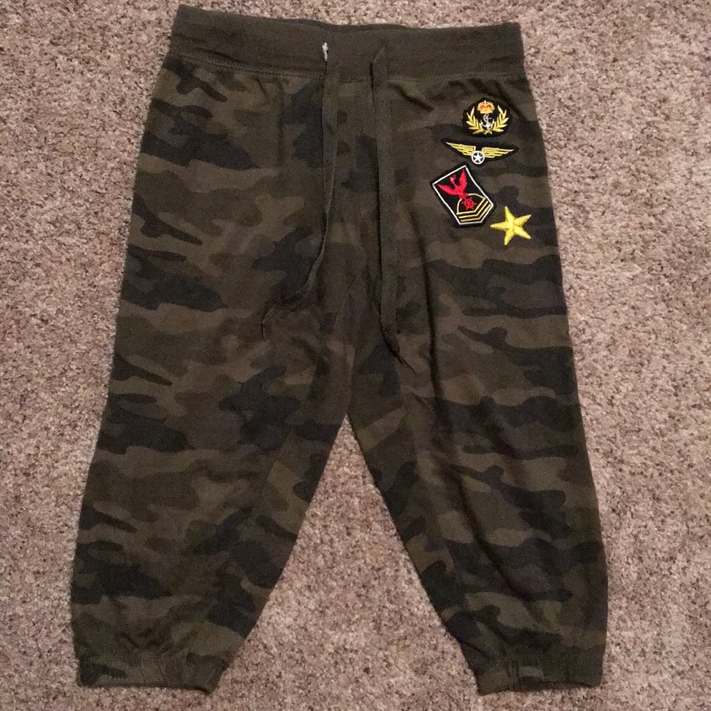 Capri length leggings